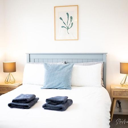 The Lookout, Modern Home From Home, Sleeps 5, With Private Parking & Outside Terrace St Ives Zewnętrze zdjęcie