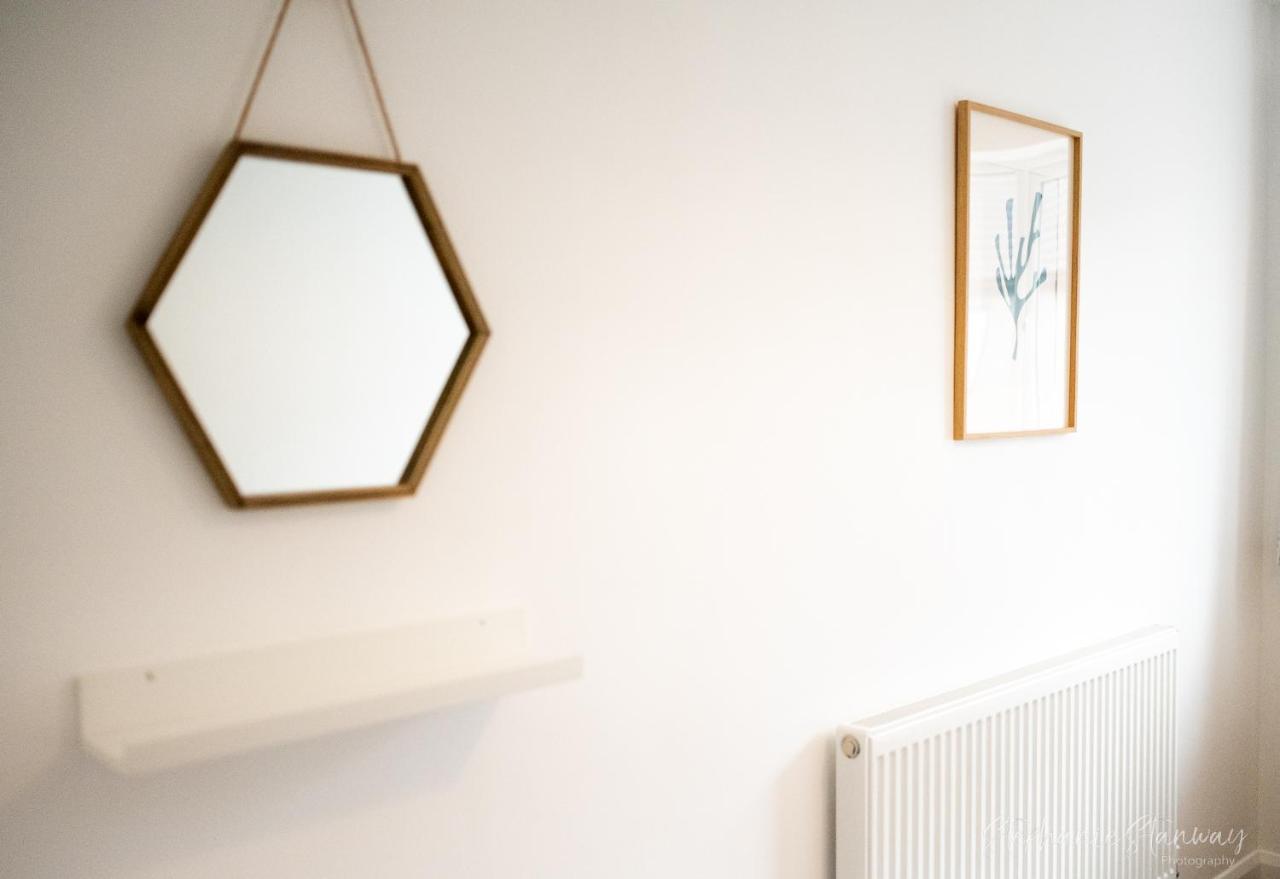 The Lookout, Modern Home From Home, Sleeps 5, With Private Parking & Outside Terrace St Ives Zewnętrze zdjęcie